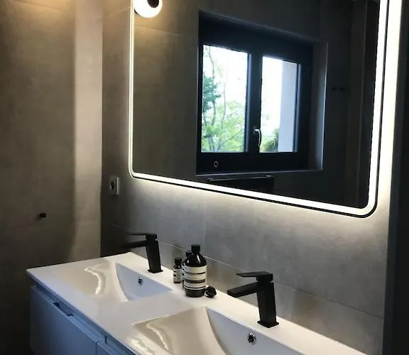 Le Balcon Nyaraló *